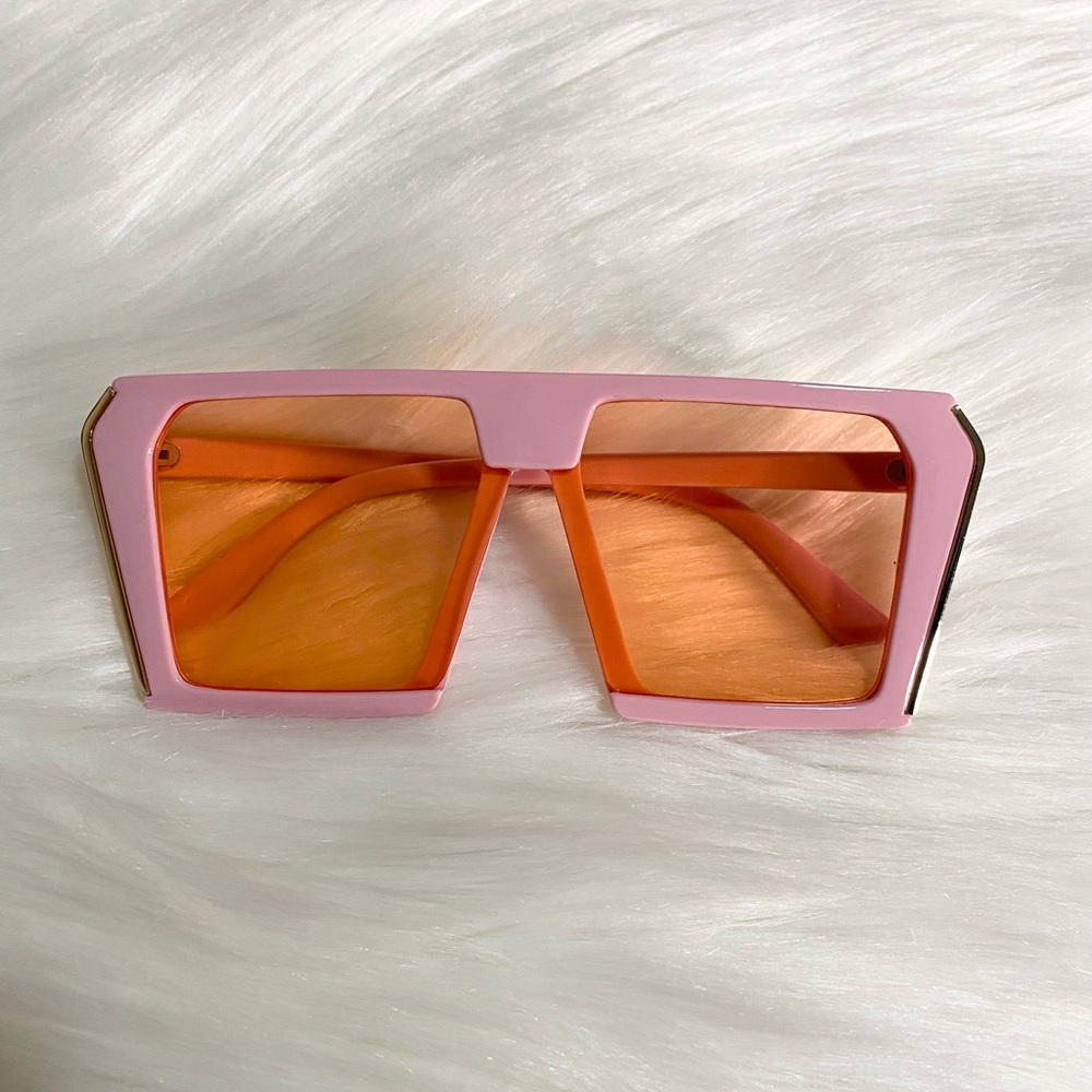 “Bubble Gum” Sunglasses